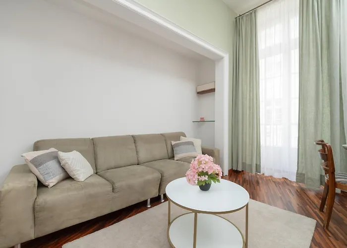 Gustowny Apartament Z 2 Sypialniami W Lodzi By Noclegi Renters