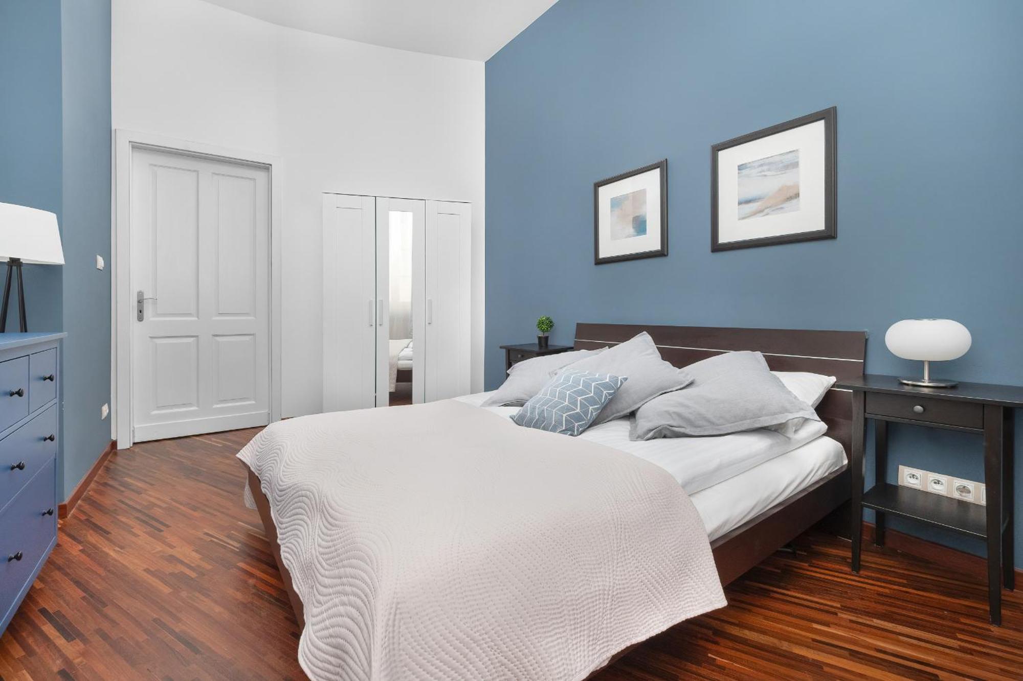 Apartment Gustowny Z 2 Sypialniami W Lodzi By Renters *