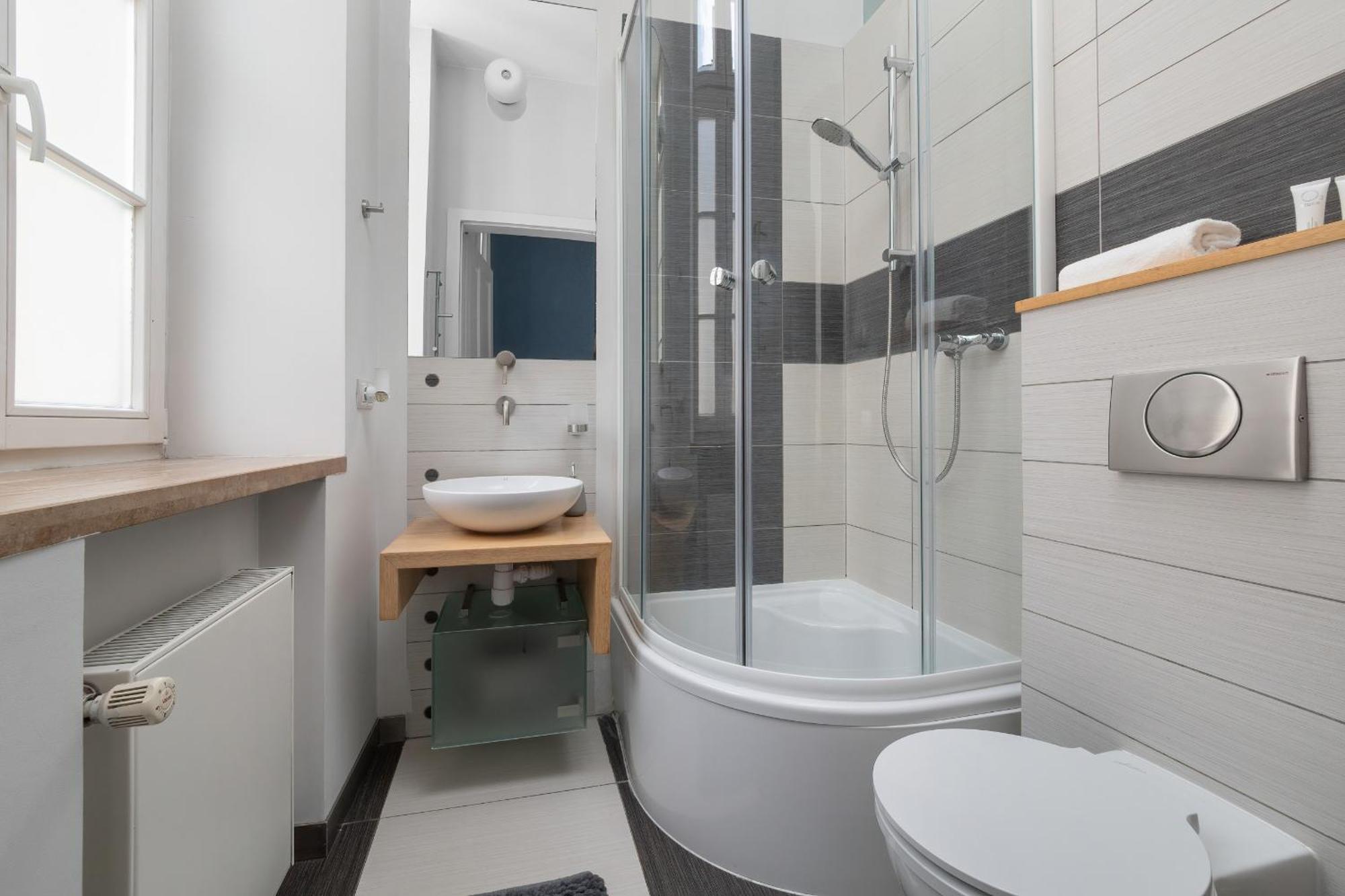 Gustowny Z 2 Sypialniami W Lodzi By Renters * Lodz (Lodz)