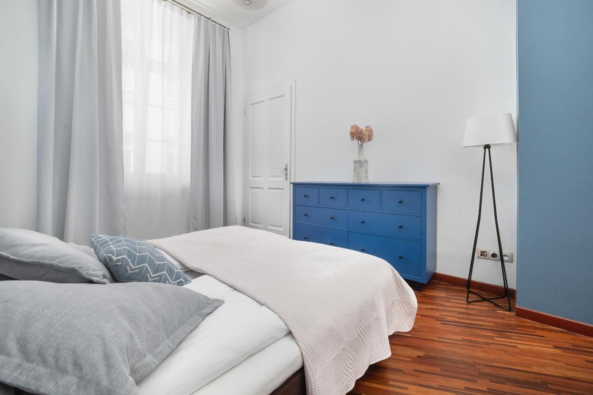 Gustowny Z 2 Sypialniami W Lodzi By Renters Apartment *